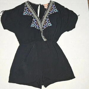 Flying Tomato Boho Embroidered Rayon Romper Sz Medium‎